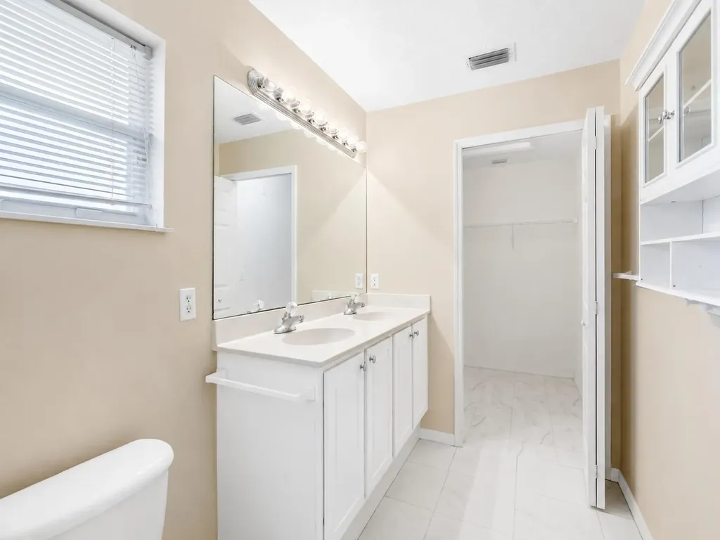 5850 39th Lane Vero Beach FL 32966