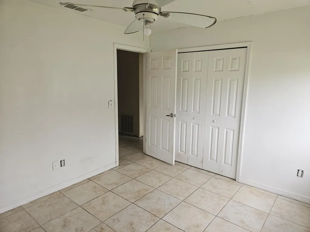252 SW Cherryhill Road Port St Lucie FL 34953