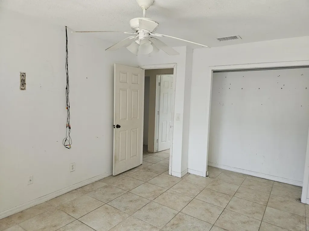 252 SW Cherryhill Road Port St Lucie FL 34953