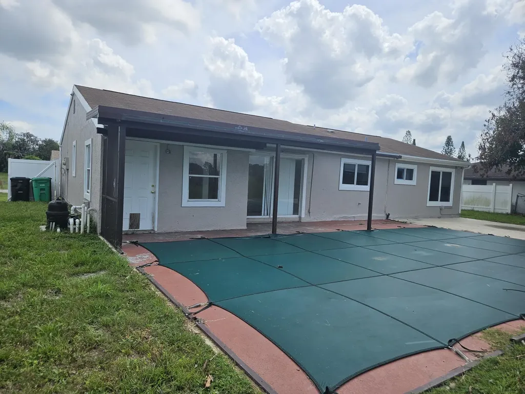 252 SW Cherryhill Road Port St Lucie FL 34953