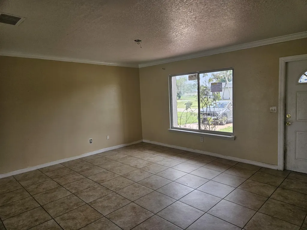 252 SW Cherryhill Road Port St Lucie FL 34953