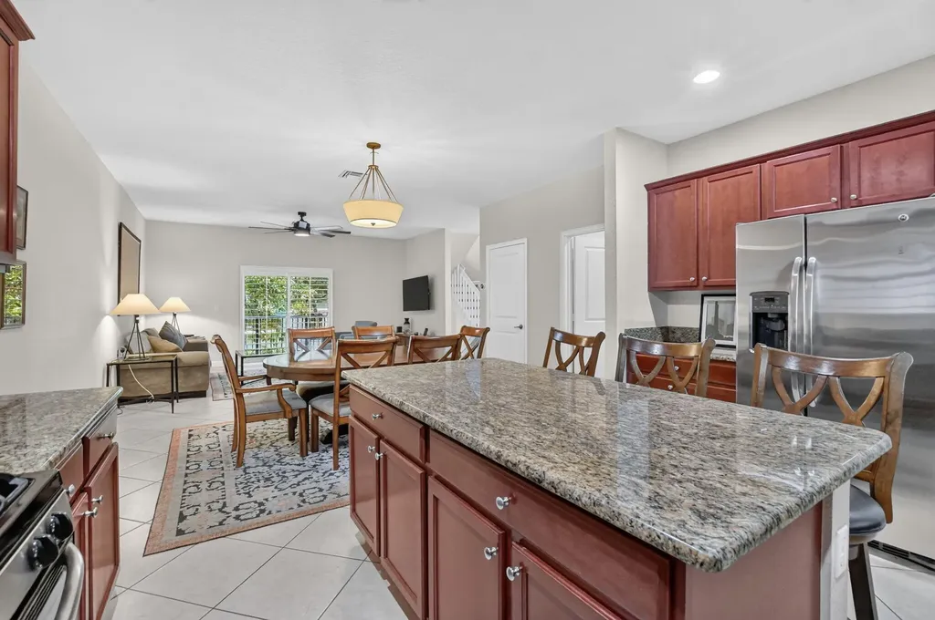 27 NW Hawthorne Place Boca Raton FL 33432