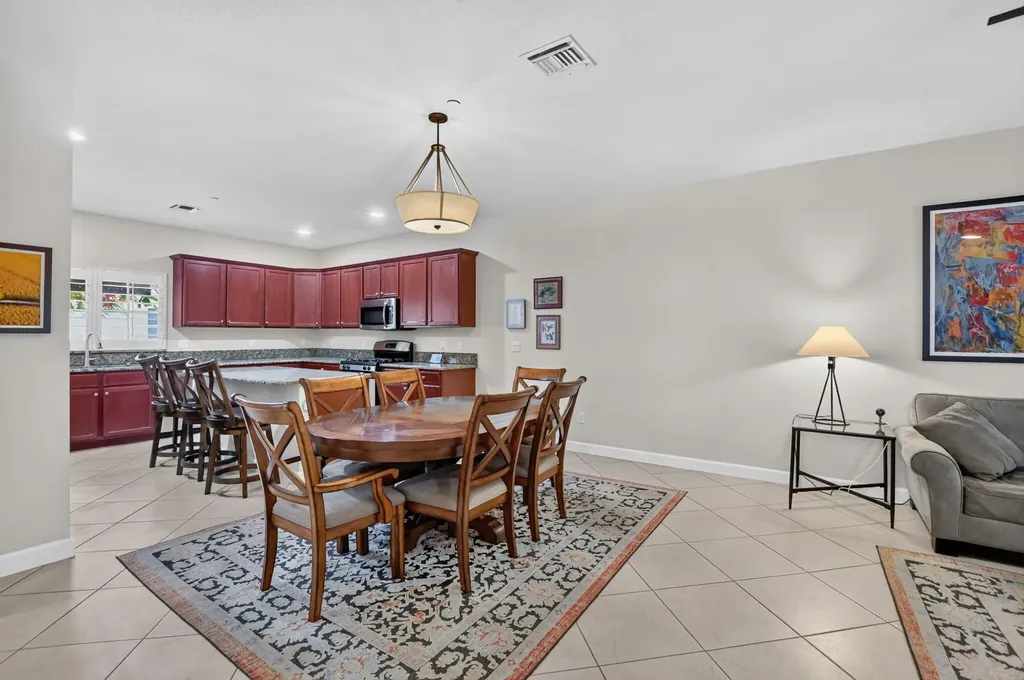 27 NW Hawthorne Place Boca Raton FL 33432