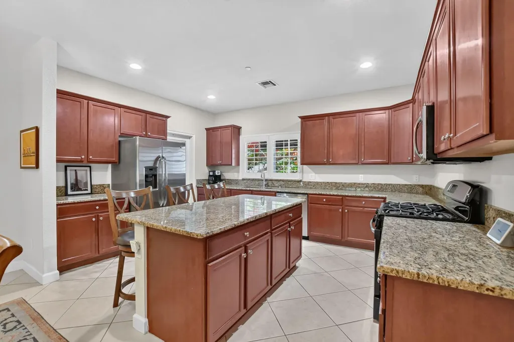 27 NW Hawthorne Place Boca Raton FL 33432
