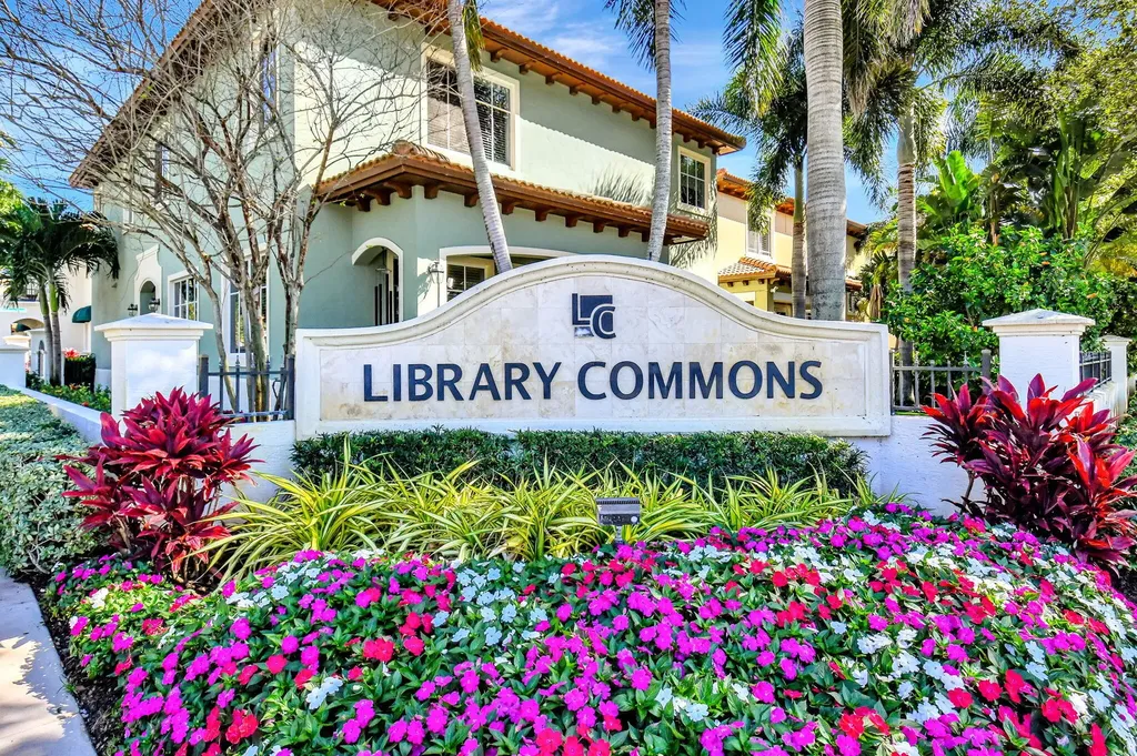 27 NW Hawthorne Place Boca Raton FL 33432