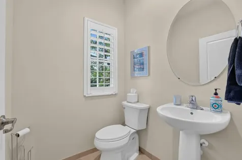 27 NW Hawthorne Place Boca Raton FL 33432