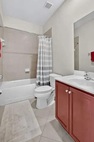 27 NW Hawthorne Place Boca Raton FL 33432