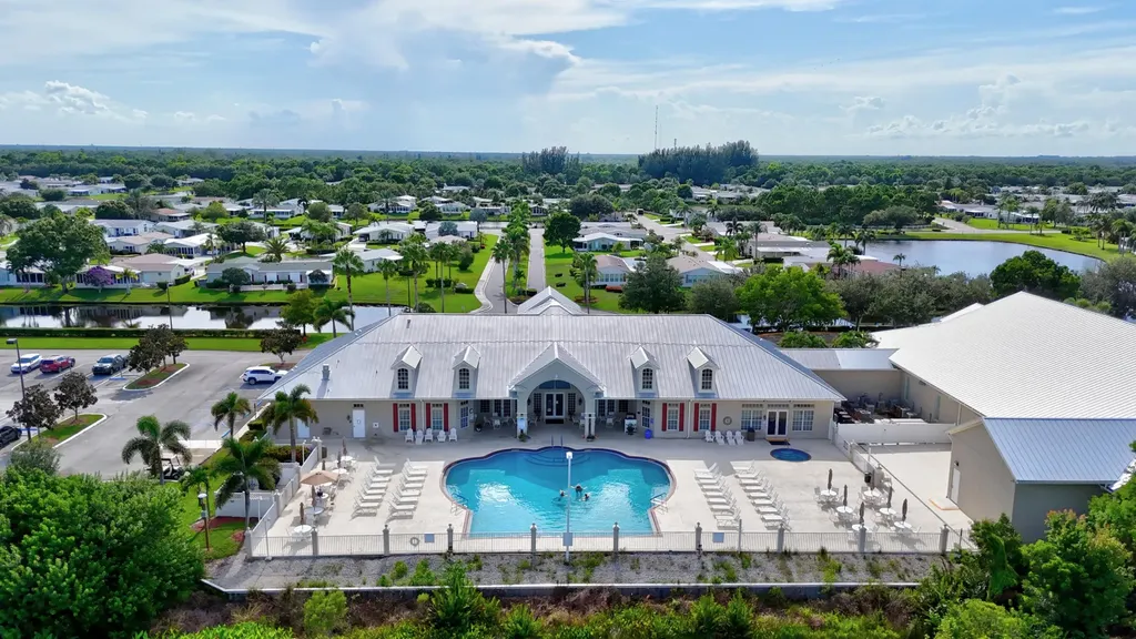 8475 Filifera Court Port St Lucie FL 34952