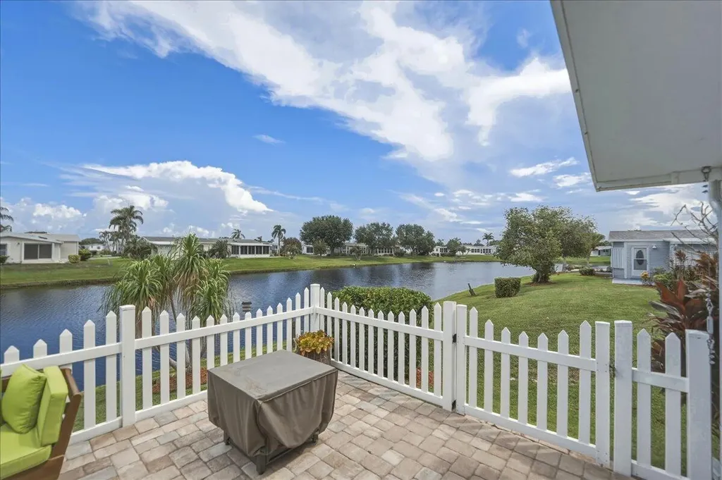 8475 Filifera Court Port St Lucie FL 34952