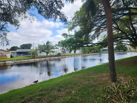 7630 Westwood Drive Tamarac FL 33321
