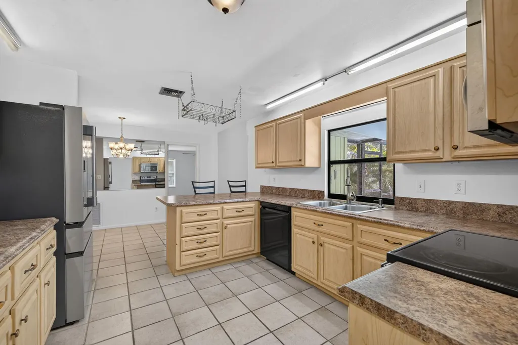 1556 SE Sinbad Avenue Port St Lucie FL 34952
