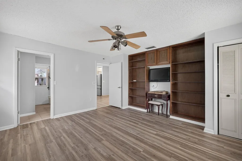 1556 SE Sinbad Avenue Port St Lucie FL 34952