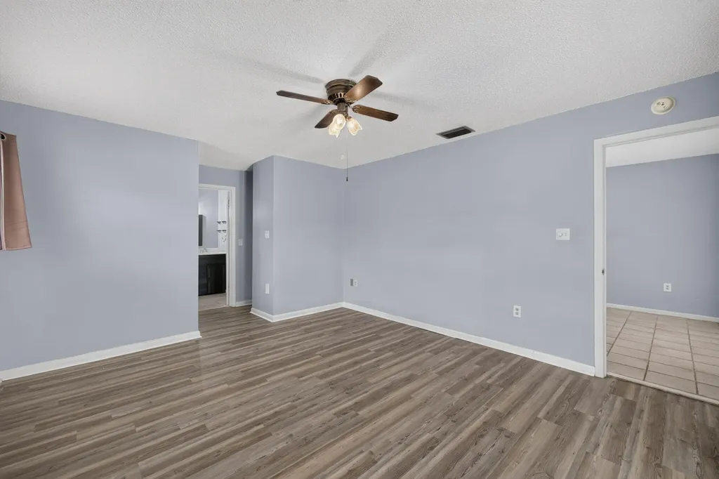 1556 SE Sinbad Avenue Port St Lucie FL 34952