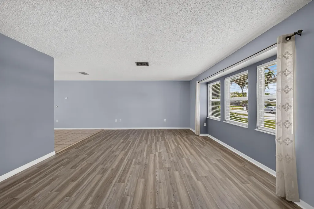 1556 SE Sinbad Avenue Port St Lucie FL 34952