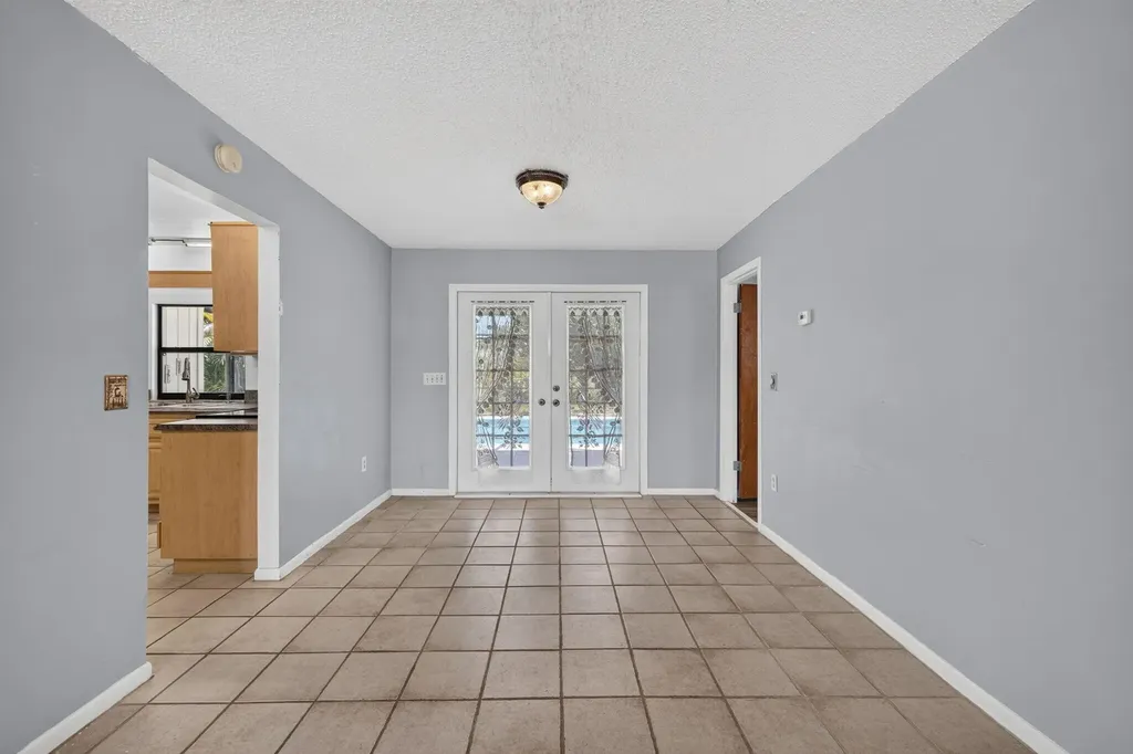 1556 SE Sinbad Avenue Port St Lucie FL 34952
