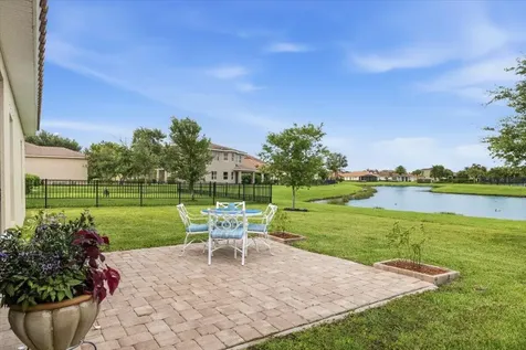 2024 Albany Terrace SW Vero Beach FL 32968