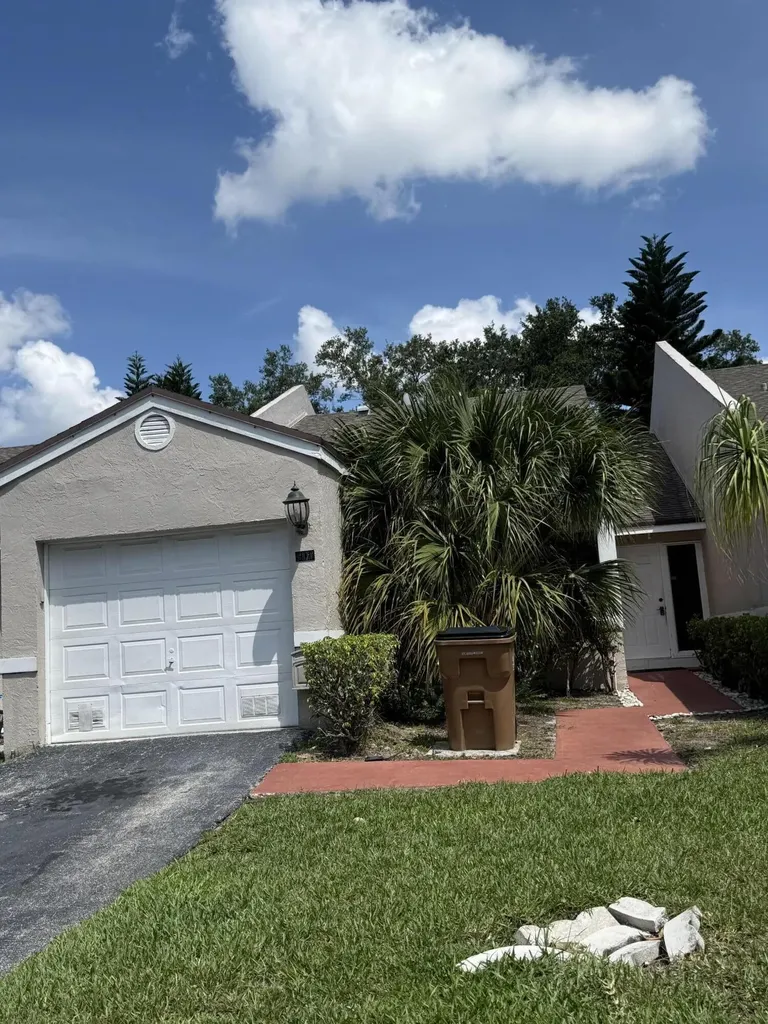 5161 NW 11th Lane Deerfield Beach FL 33064