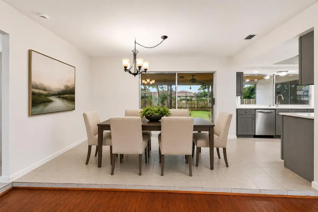 31 W Coconut Drive Lake Worth FL 33467