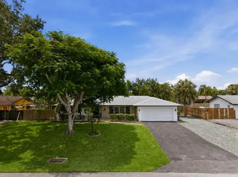 31 W Coconut Drive Lake Worth FL 33467