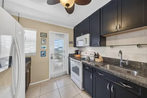 3010 NE 16th Avenue Oakland Park FL 33334