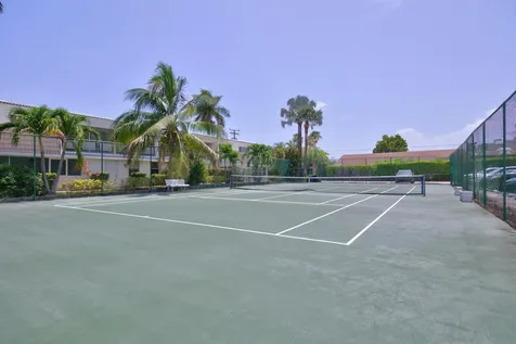 3010 NE 16th Avenue Oakland Park FL 33334