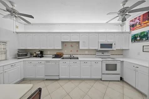 3010 NE 16th Avenue Oakland Park FL 33334
