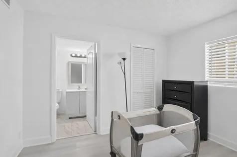 300 Palm Circle W Pembroke Pines FL 33025