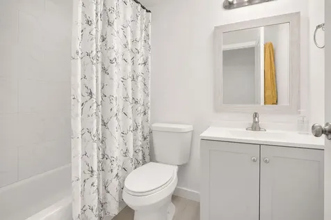300 Palm Circle W Pembroke Pines FL 33025