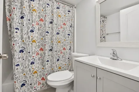300 Palm Circle W Pembroke Pines FL 33025