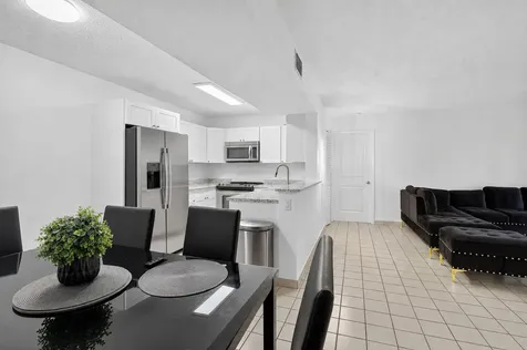 300 Palm Circle W Pembroke Pines FL 33025