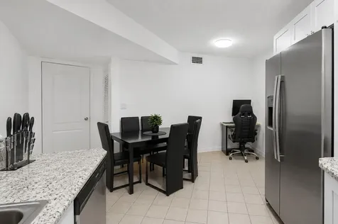 300 Palm Circle W Pembroke Pines FL 33025