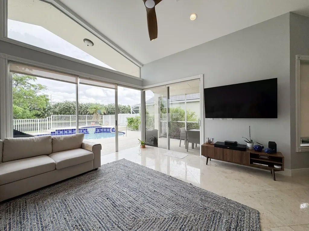 9091 Long Lake Palm Drive S Boca Raton FL 33496