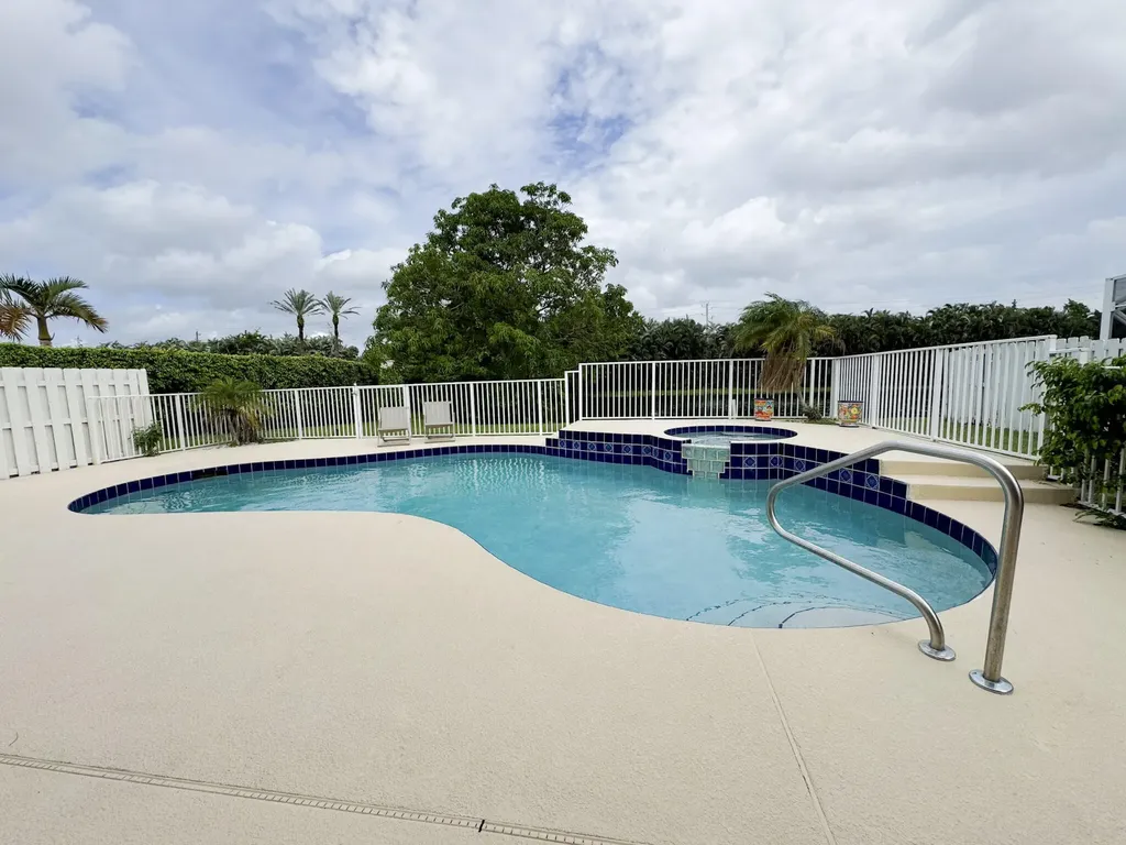 9091 Long Lake Palm Drive S Boca Raton FL 33496