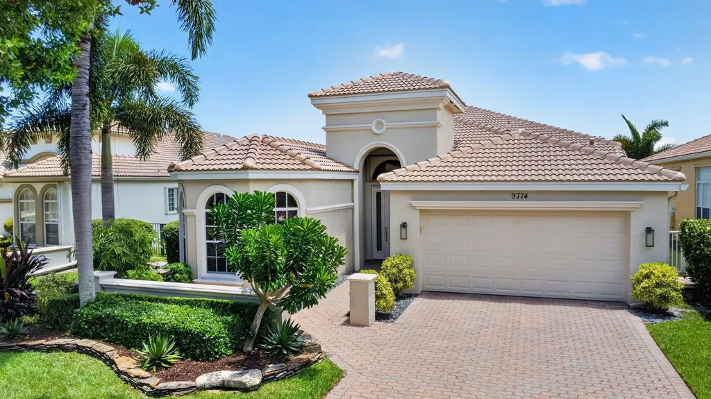 9774 Via Elegante Wellington FL 33411