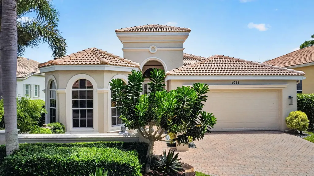 9774 Via Elegante Wellington FL 33411