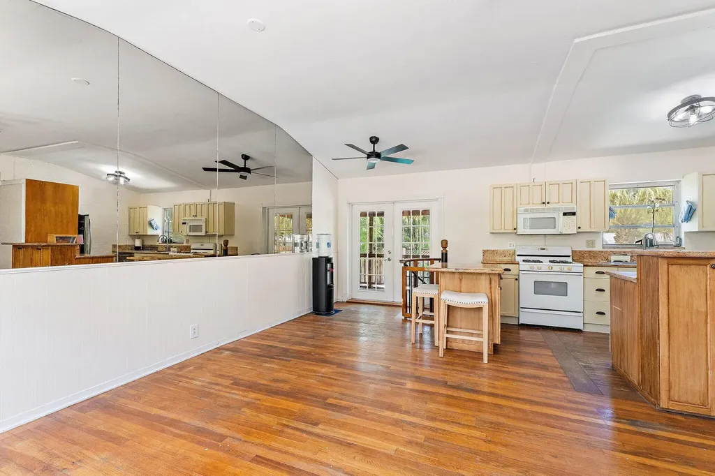 1429 Crest Drive Lake Worth FL 33461