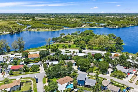 1429 Crest Drive Lake Worth FL 33461