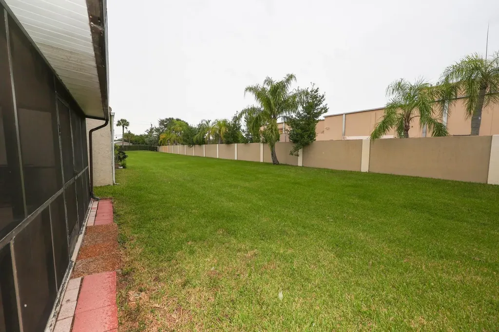 10127 E Boca Bend E Boca Raton FL 33428