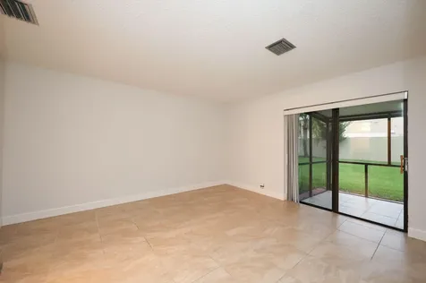 10127 E Boca Bend E Boca Raton FL 33428