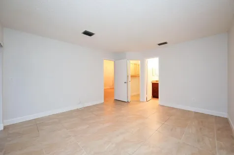 10127 E Boca Bend E Boca Raton FL 33428