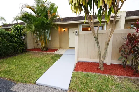 10127 E Boca Bend E Boca Raton FL 33428