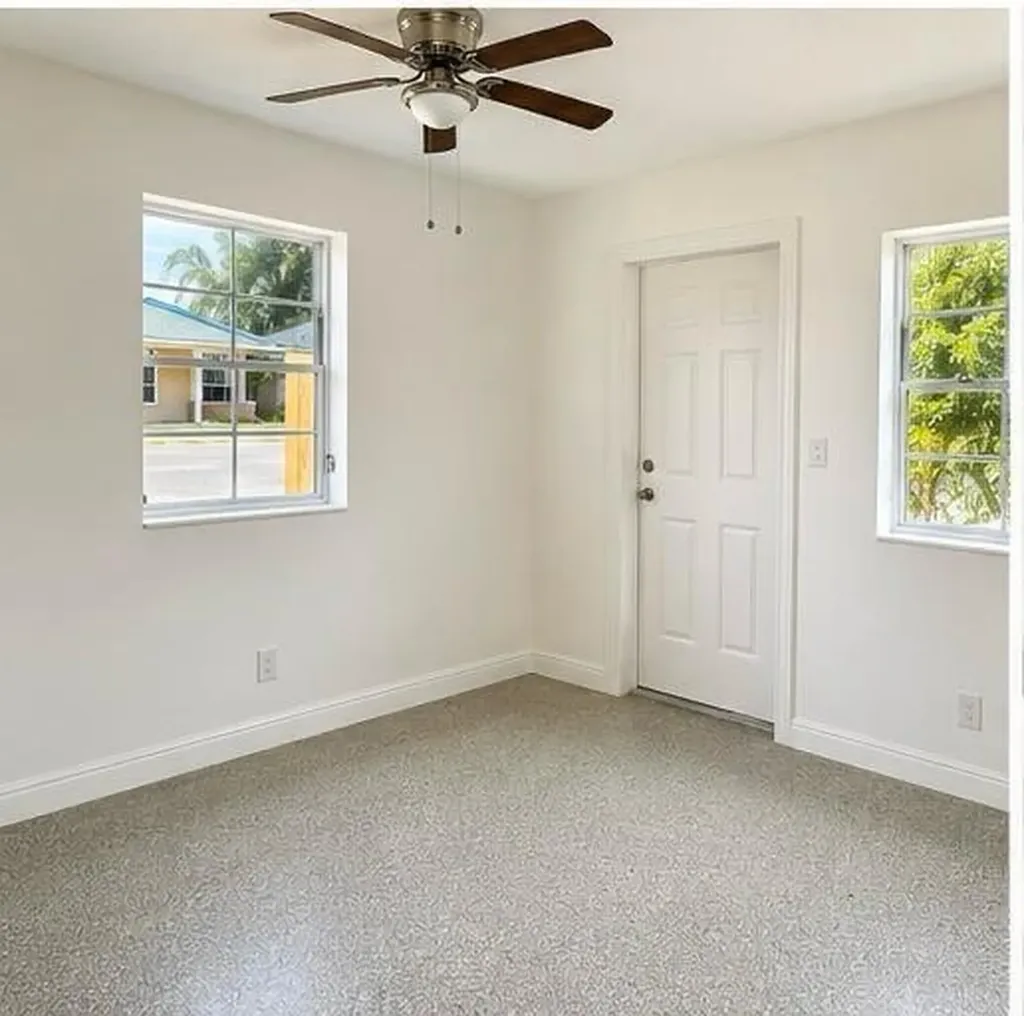 904 10th Street West Palm Beach FL 33401