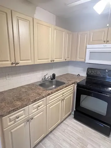 173 Waltham H West Palm Beach FL 33417