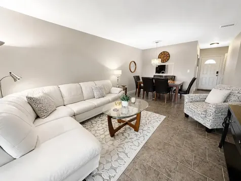 5131 W Oakland Park Boulevard Lauderdale Lakes FL 33313