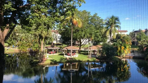 5131 W Oakland Park Boulevard Lauderdale Lakes FL 33313