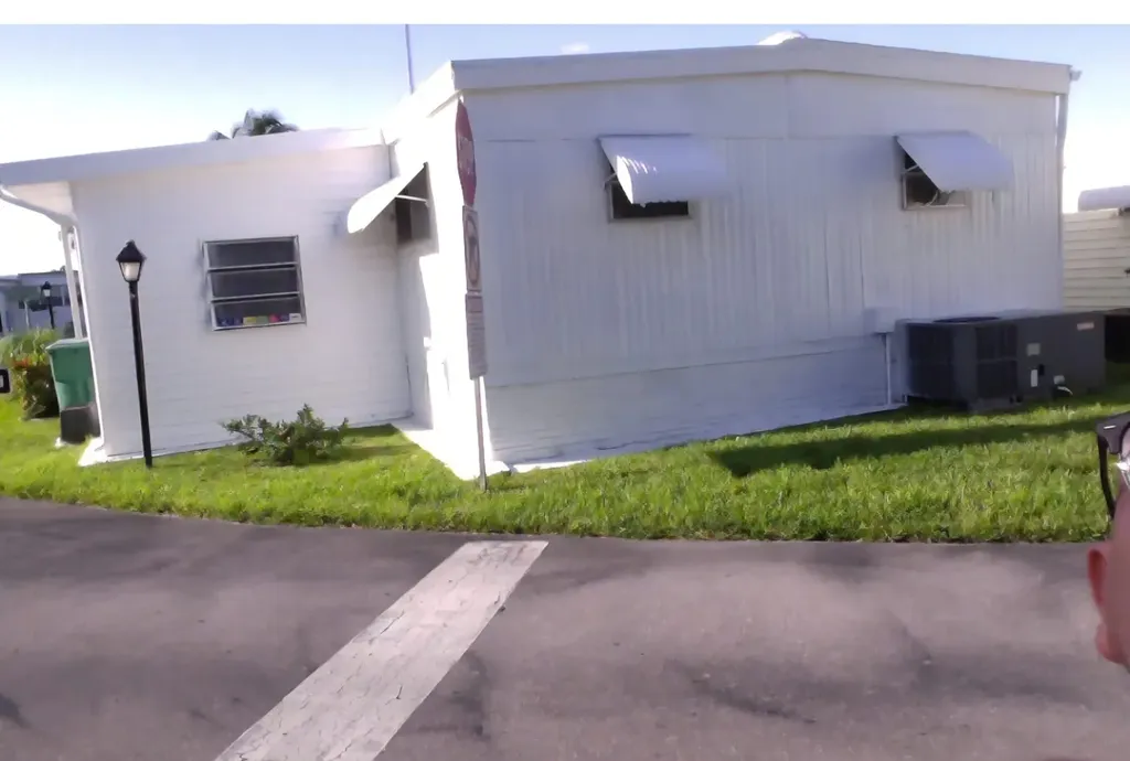 3302 Lake Street Hollywood FL 33021