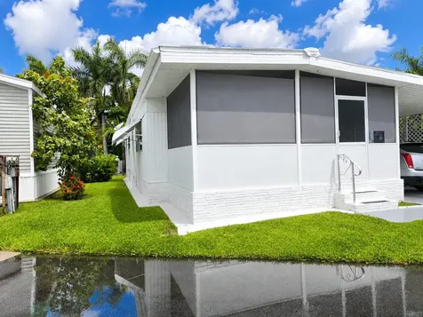 3302 Lake Street Hollywood FL 33021