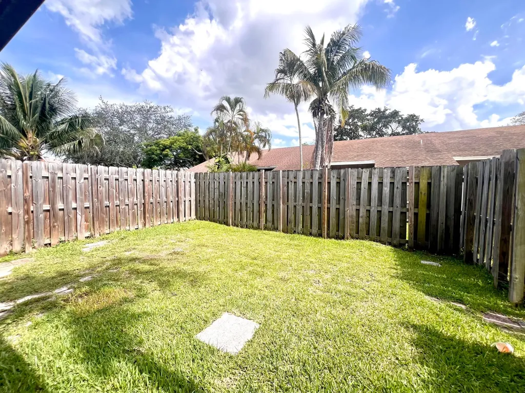 11150 NW 38th Street Sunrise FL 33351