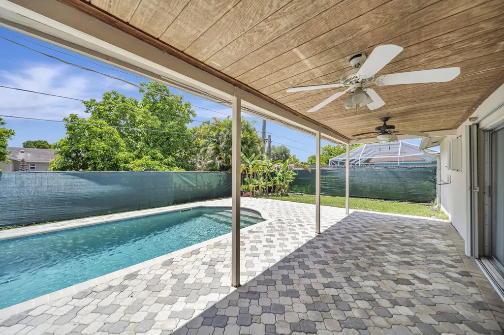 2545 NW 105th Lane Sunrise FL 33322