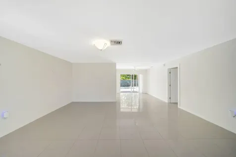 2545 NW 105th Lane Sunrise FL 33322
